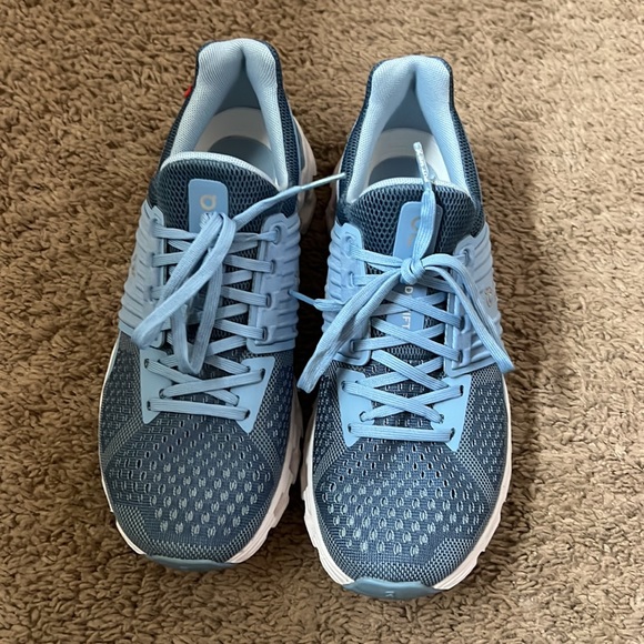 cloudswift PR sneakers in color lake/sky worn twice brand new - Picture 6 of 8